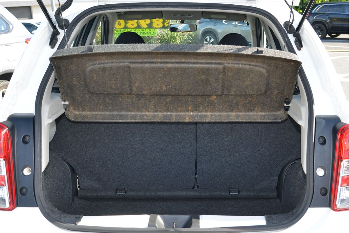 2012 Nissan Micra ST K13