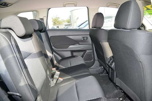 2019 Mitsubishi Outlander ES ZL