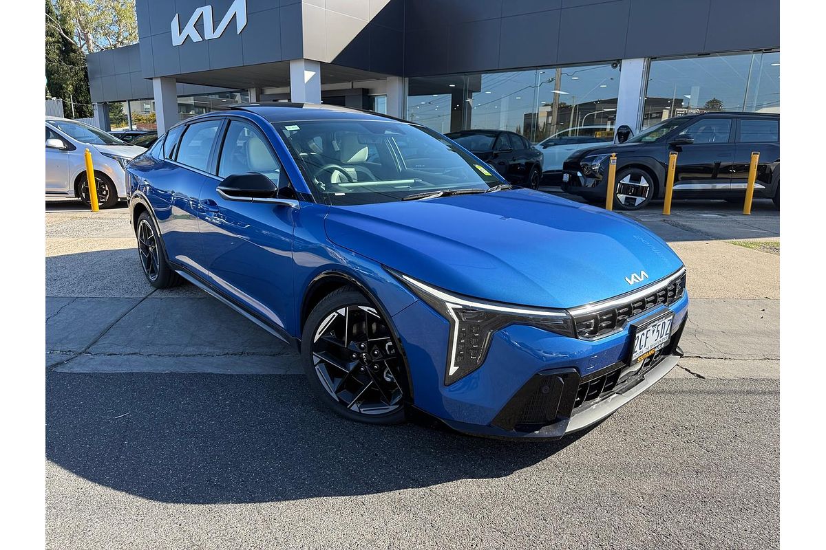 2025 Kia K4 GT-Line CL4m