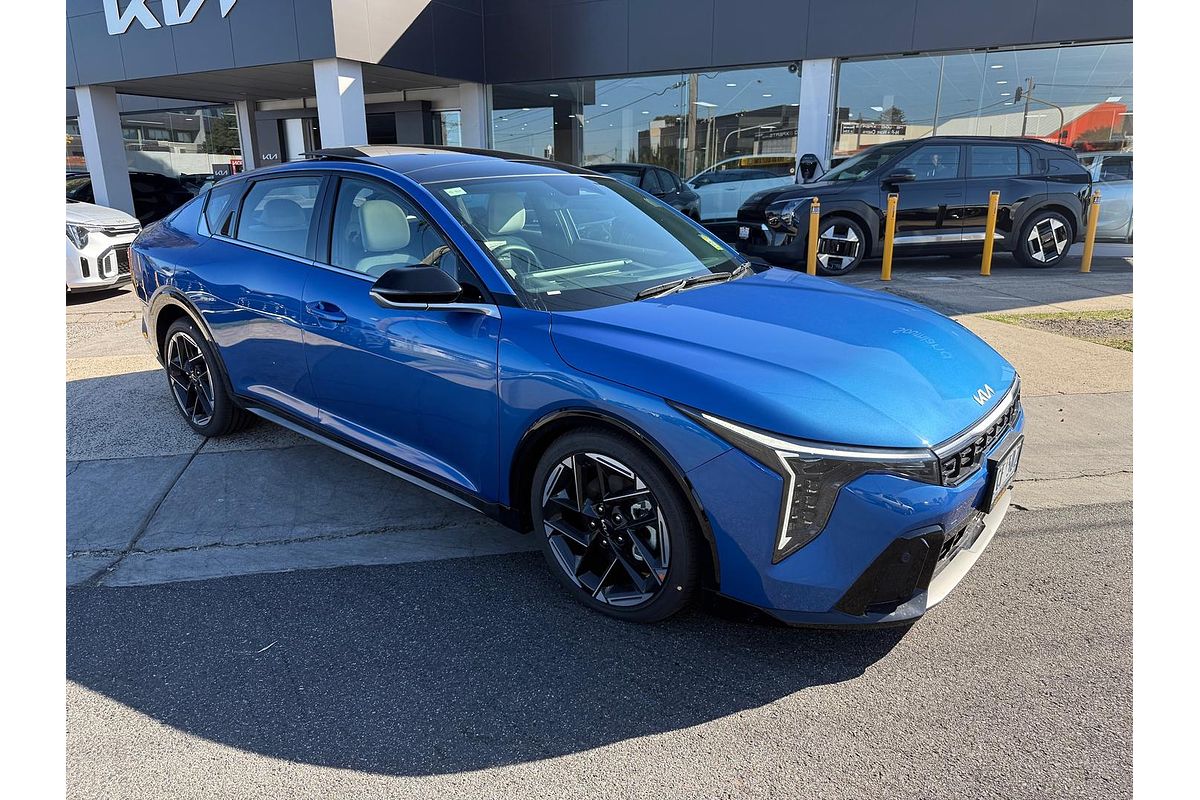 2025 Kia K4 GT-Line CL4m