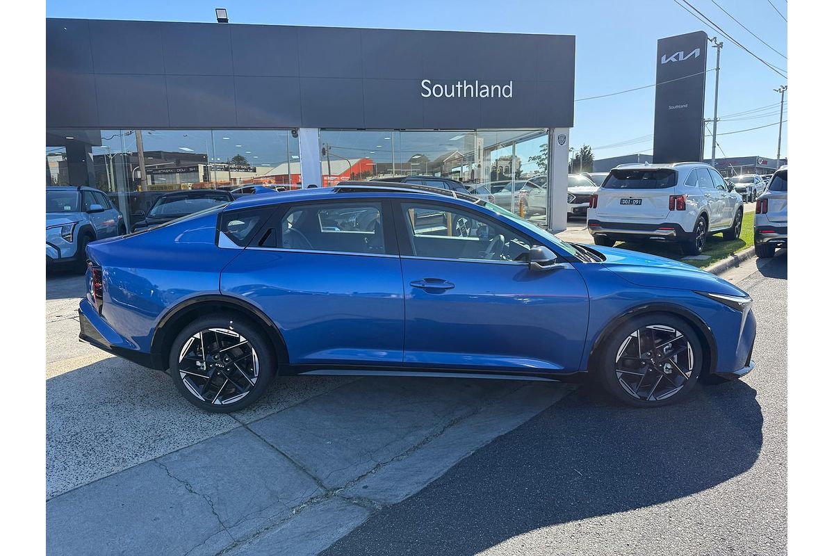 2025 Kia K4 GT-Line CL4m