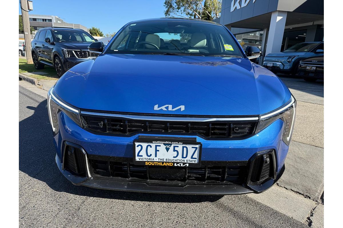 2025 Kia K4 GT-Line CL4m