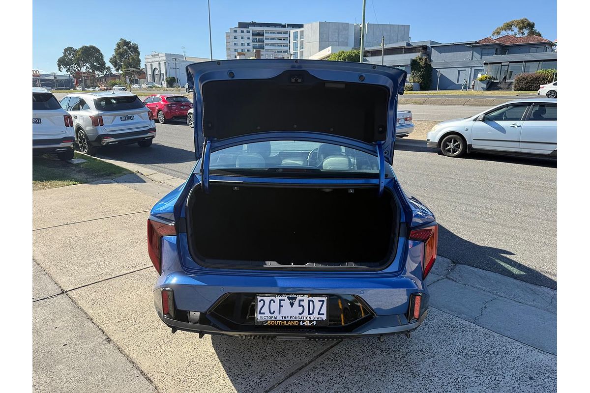 2025 Kia K4 GT-Line CL4m