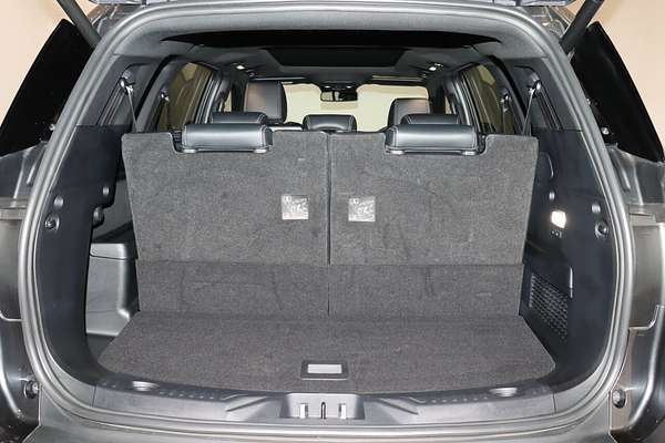 2024 Ford Everest Platinum