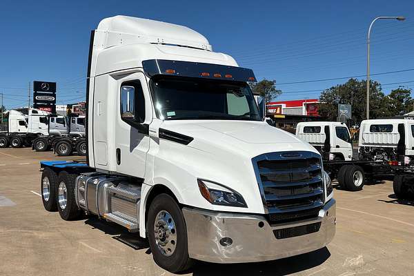 2024 Freightliner Cascadia 126