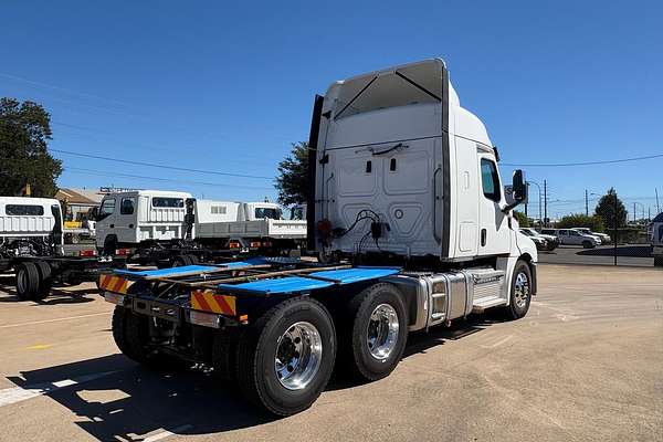 2024 Freightliner Cascadia 126