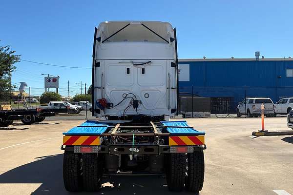 2024 Freightliner Cascadia 126
