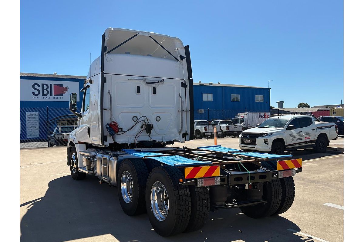 2024 Freightliner Cascadia 126