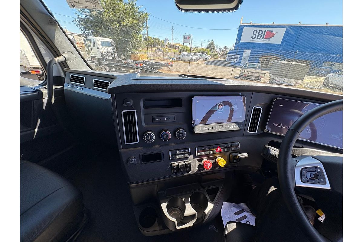 2024 Freightliner Cascadia 126