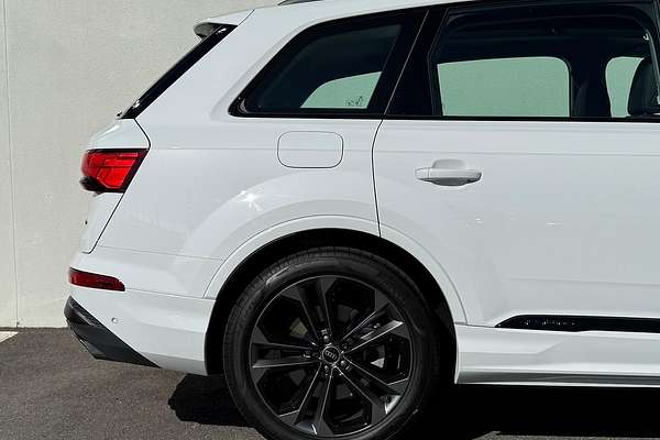 2024 Audi Q7 45 TFSI 4M