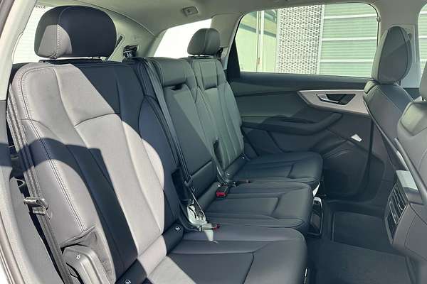 2024 Audi Q7 45 TFSI 4M