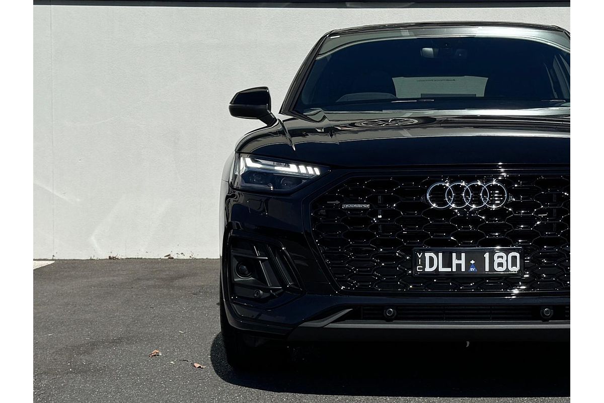 2024 Audi Q5 55 TFSI e S Line FY