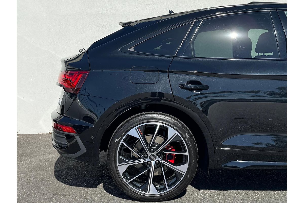 2024 Audi Q5 55 TFSI e S Line FY