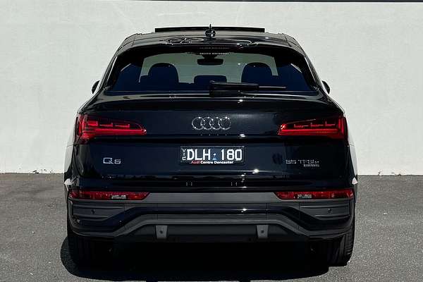 2024 Audi Q5 55 TFSI e S Line FY