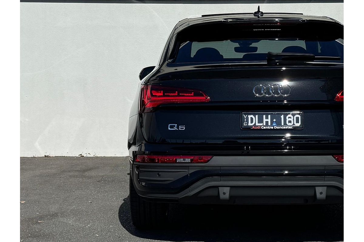 2024 Audi Q5 55 TFSI e S Line FY