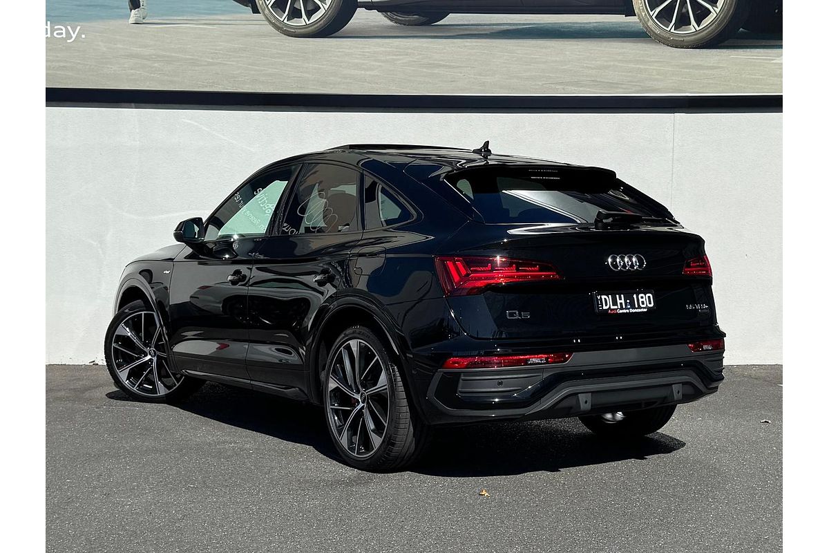 2024 Audi Q5 55 TFSI e S Line FY
