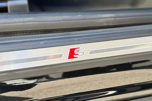 2024 Audi Q5 55 TFSI e S Line FY