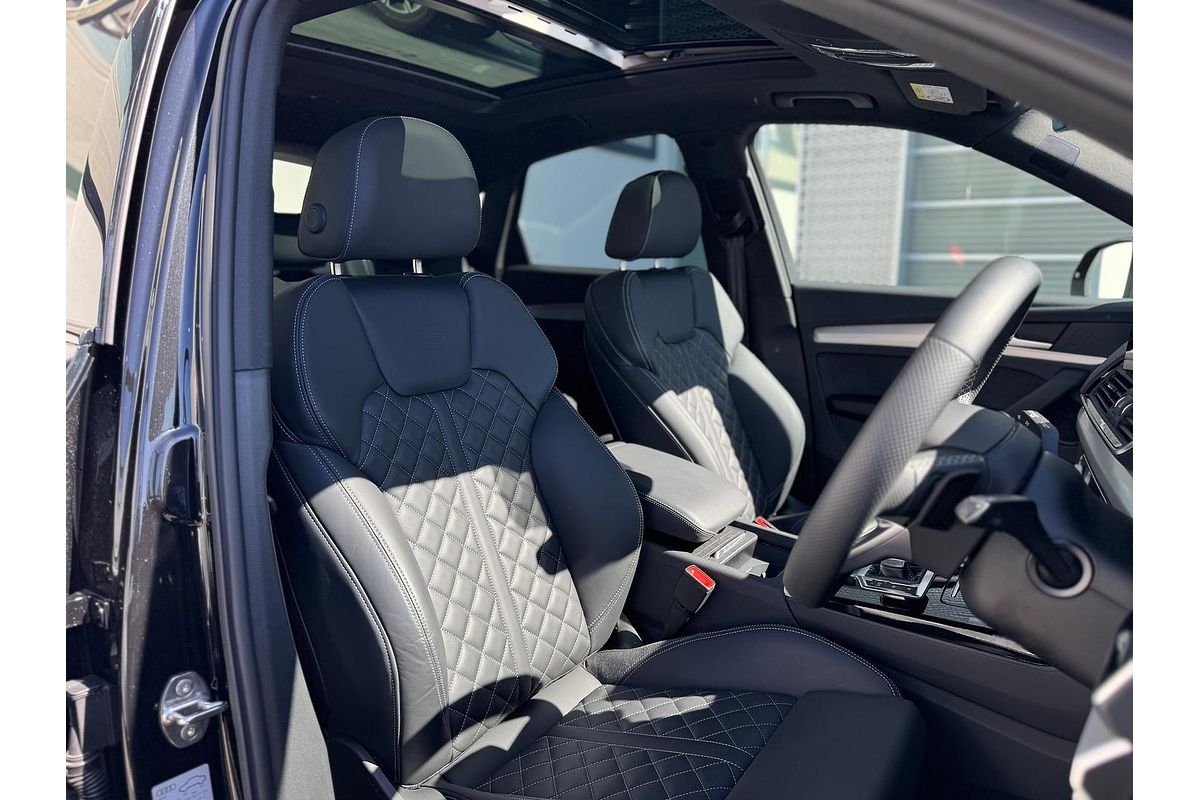 2024 Audi Q5 55 TFSI e S Line FY
