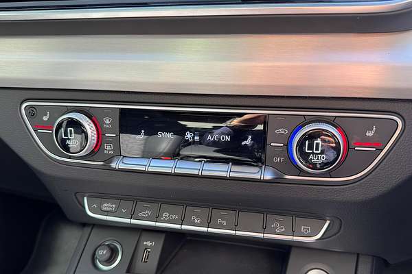 2024 Audi Q5 55 TFSI e S Line FY