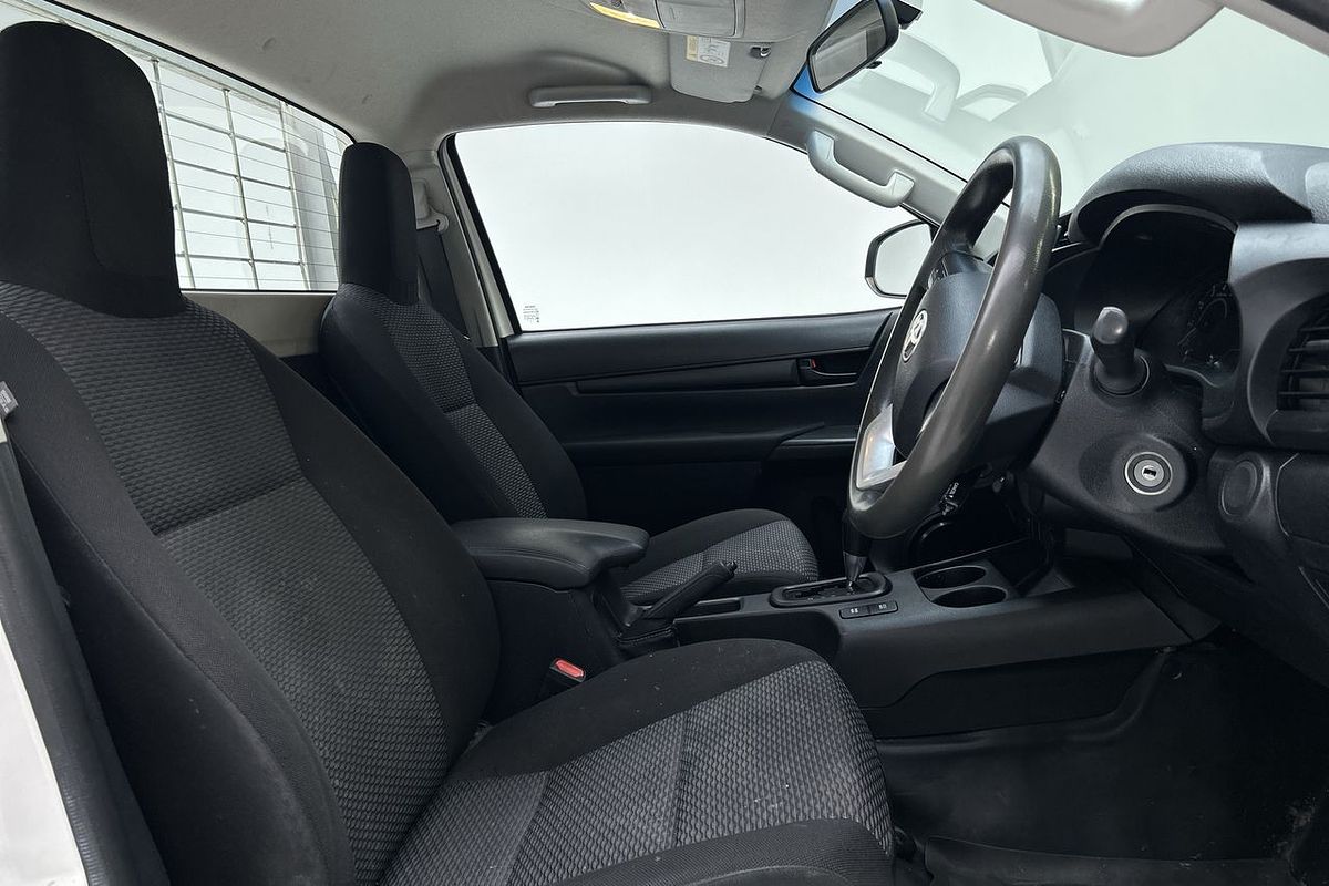 2017 Toyota Hilux Workmate TGN121R Rear Wheel Drive