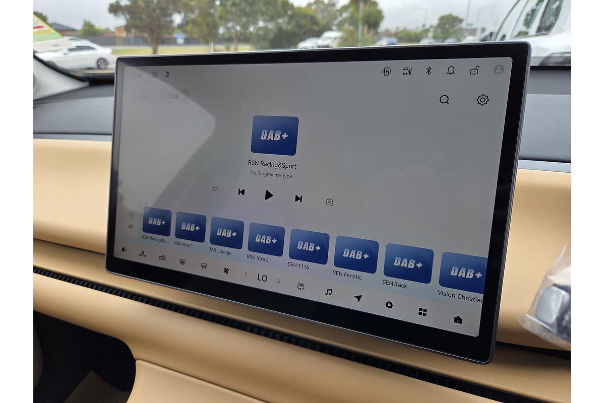 2025 Leapmotor C10 Design B11