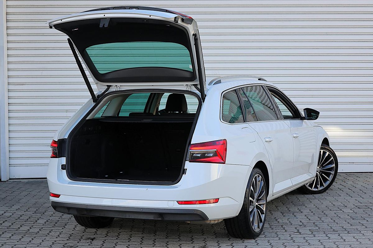 2022 SKODA Superb 162TSI Style NP
