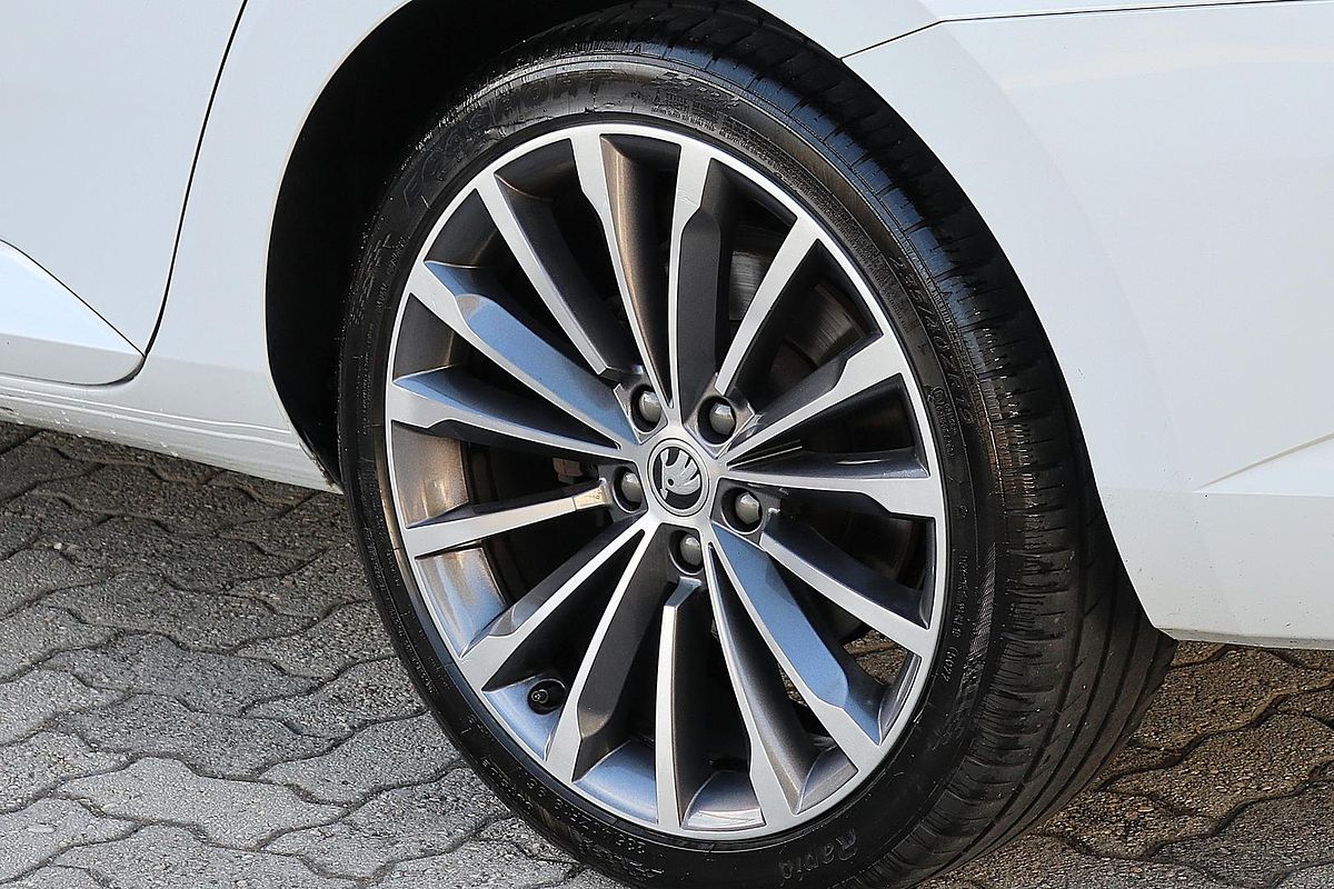 2022 SKODA Superb 162TSI Style NP
