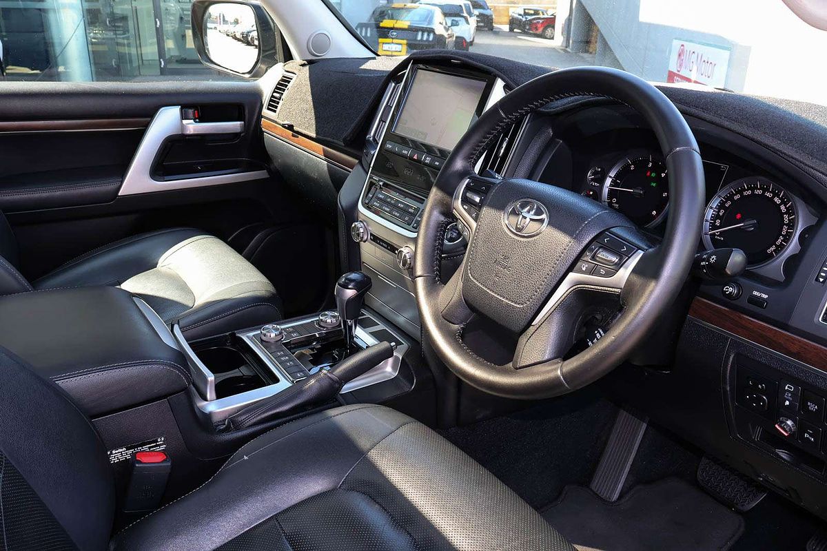 2017 Toyota Landcruiser VX VDJ200R