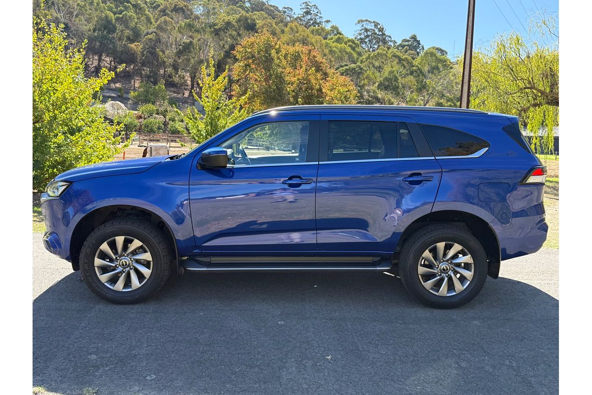 2021 Isuzu MU-X LS-U