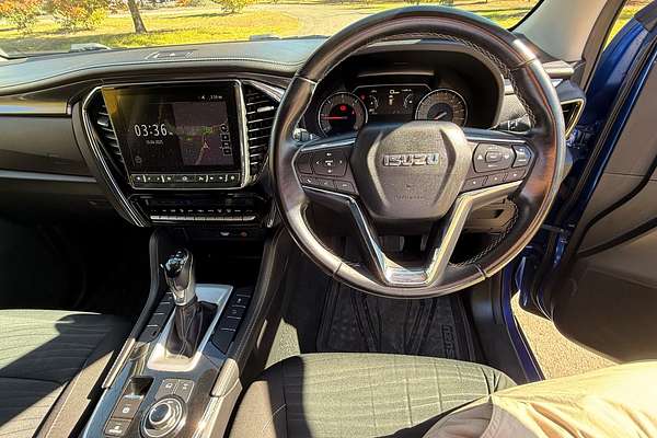 2021 Isuzu MU-X LS-U