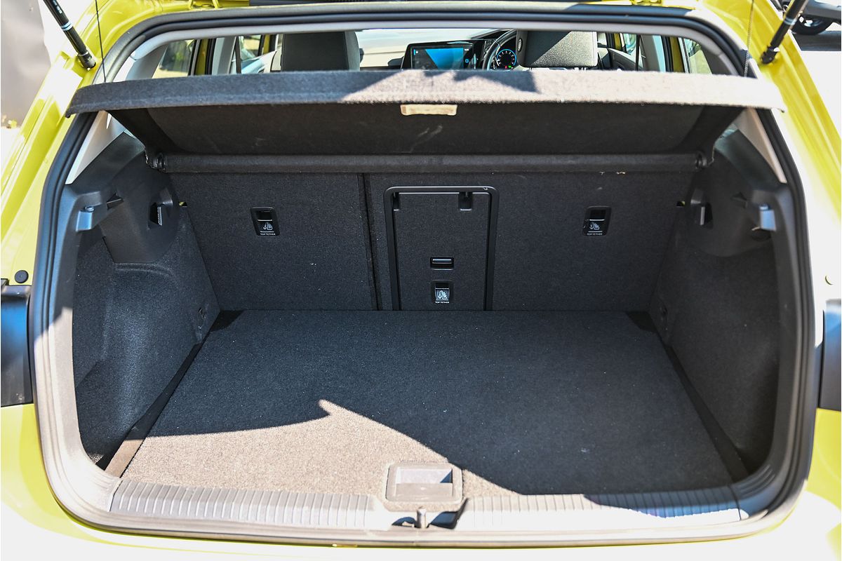 2022 Volkswagen Golf 110TSI 8