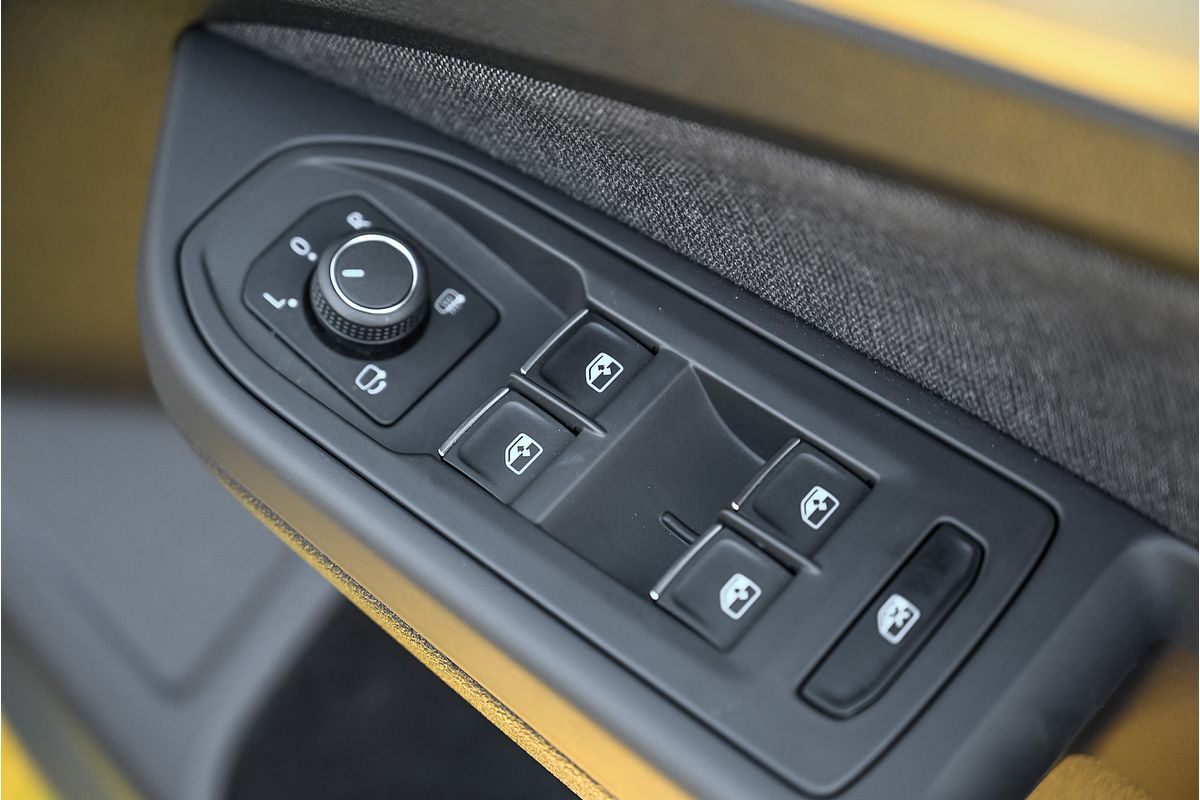 2022 Volkswagen Golf 110TSI 8