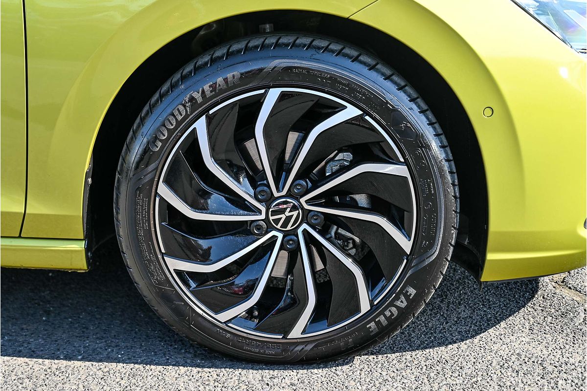 2022 Volkswagen Golf 110TSI 8