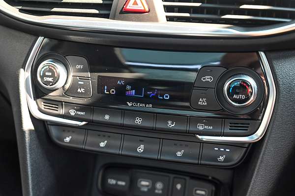 2019 Hyundai Santa Fe Highlander TM.2