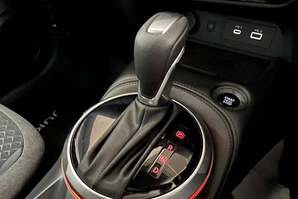 2024 Nissan JUKE ST-L F16