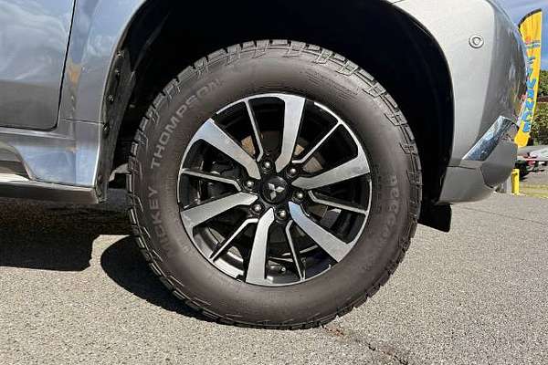2017 Mitsubishi Pajero Sport Exceed QE