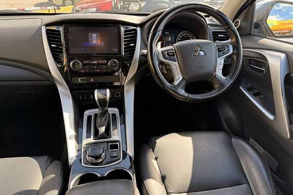 2017 Mitsubishi Pajero Sport Exceed QE