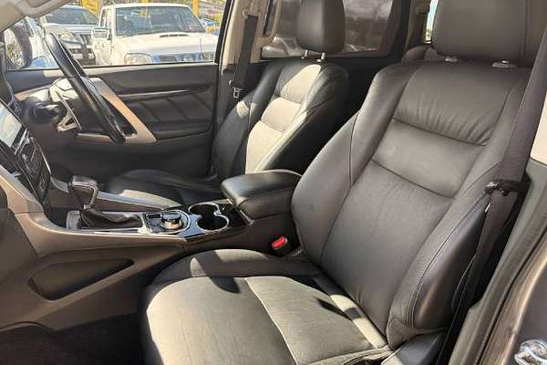 2017 Mitsubishi Pajero Sport Exceed QE
