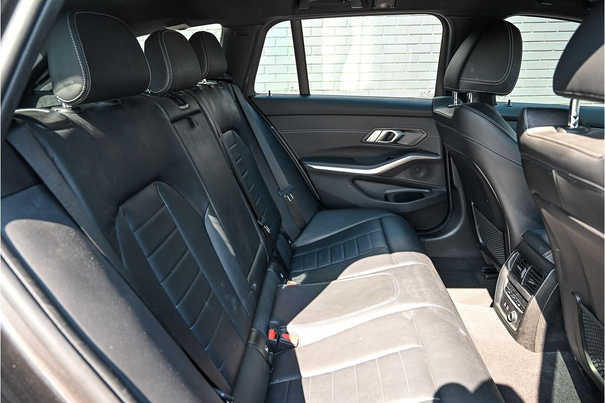 2020 BMW 3 Series 330i M Sport G21