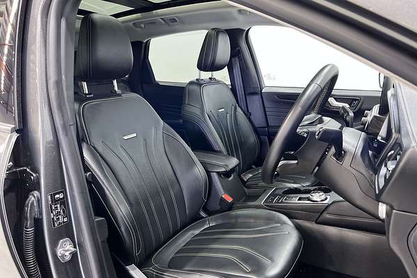2022 Ford Escape Vignale ZH