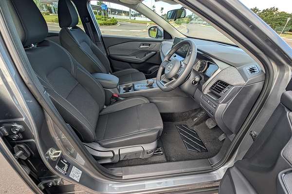 2024 Nissan QASHQAI ST-L J12