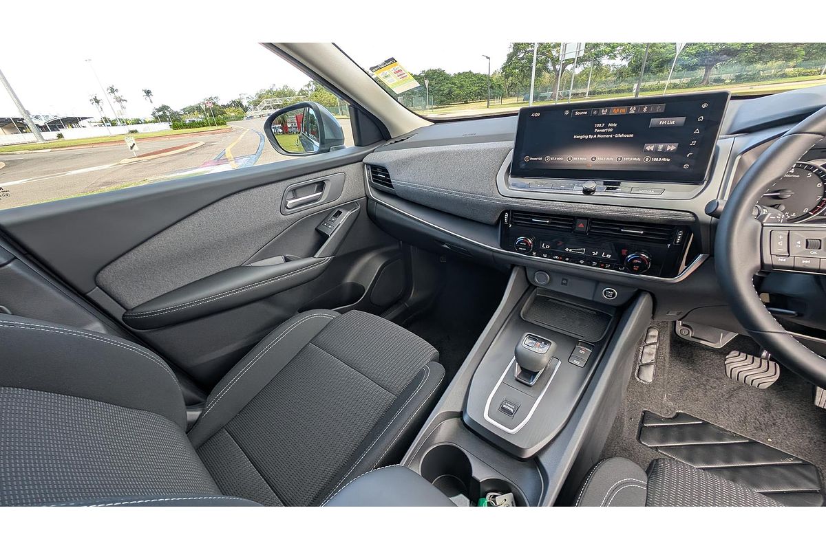 2024 Nissan QASHQAI ST-L J12