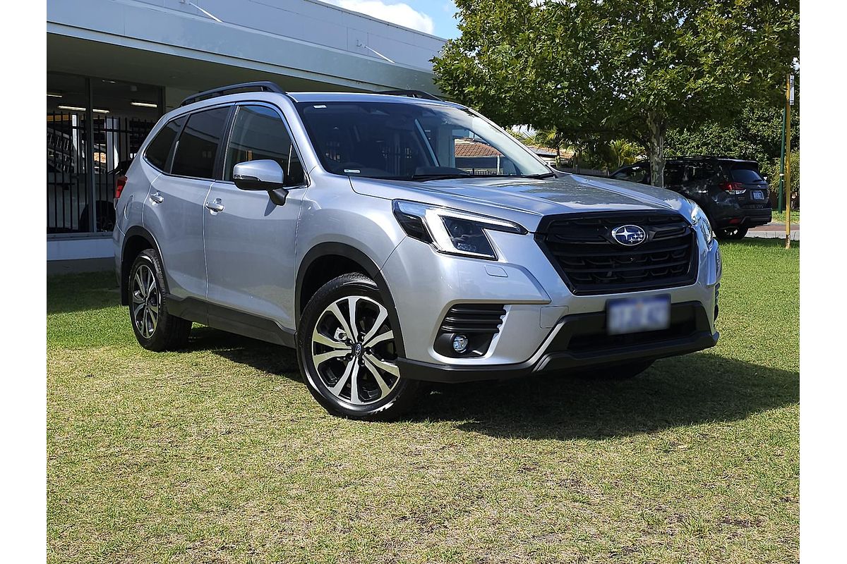 2024 Subaru Forester 2.5i Premium S5