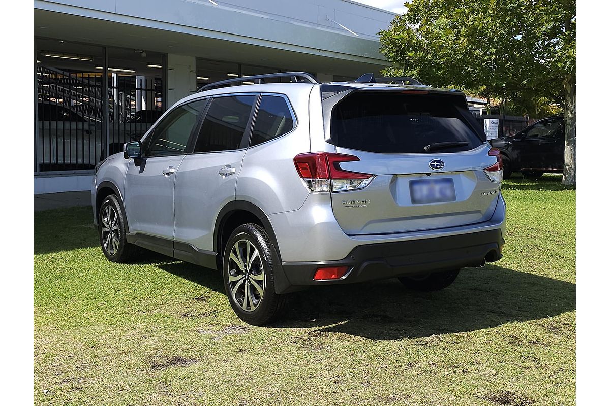 2024 Subaru Forester 2.5i Premium S5