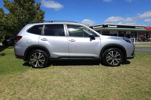 2024 Subaru Forester 2.5i Premium S5