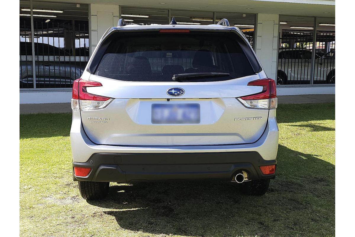 2024 Subaru Forester 2.5i Premium S5
