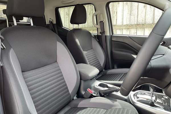 2024 Nissan Navara ST-X D23 4X4
