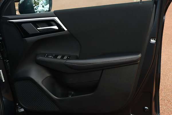 2024 Mitsubishi Outlander ES ZM