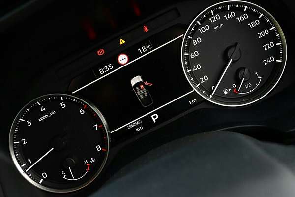 2024 Mitsubishi Outlander ES ZM