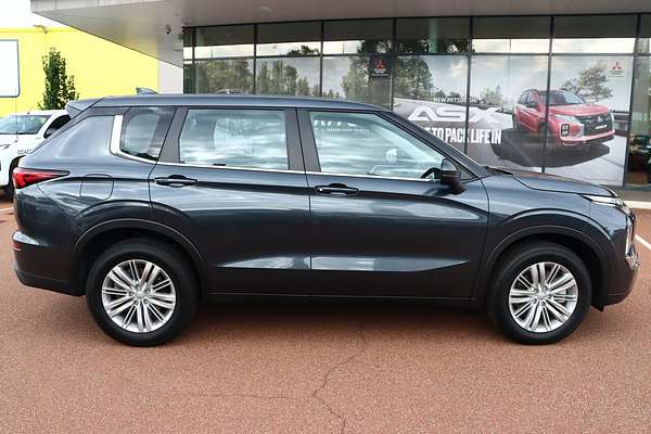 2024 Mitsubishi Outlander ES ZM